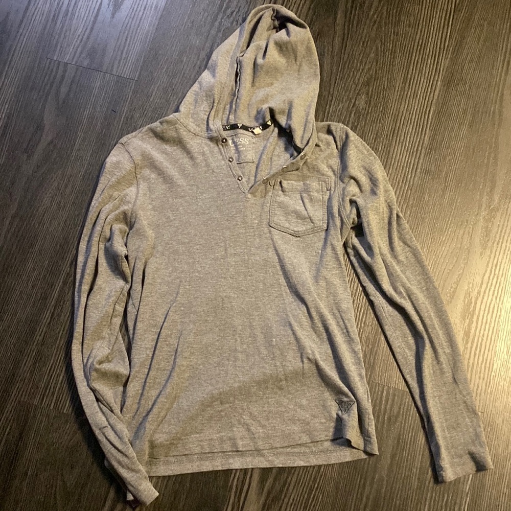 🍍GUESS 🍍1/4 BUTTON 🍍SIZE:SMALL🍍@10